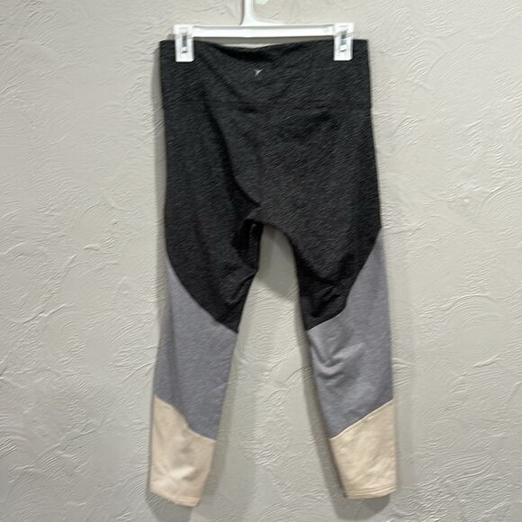 Old Navy High-Waisted Elevate 7/8-Length Gray Color-Block Leggings Go-Dry Size L - Picture 3 of 5
